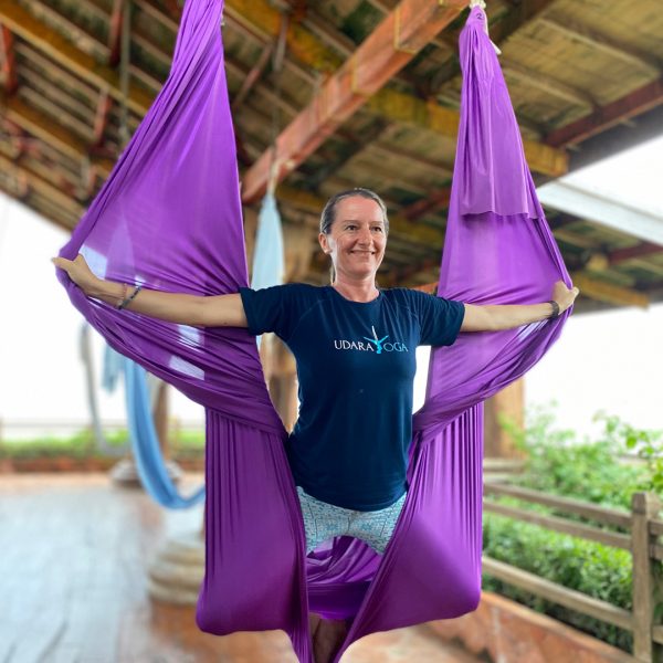 Martina-Reinbold-aerial-yoga-Teacher-Training